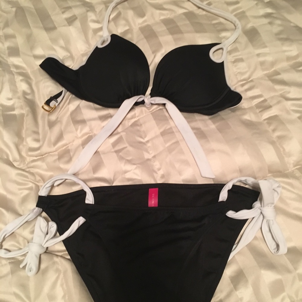 Victoria’s Secret push up bikini